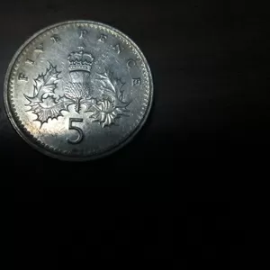 продам монету 5 pence 1997 г