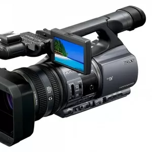 Профессиональная видеокамера SONY-DCR-VX-2200E