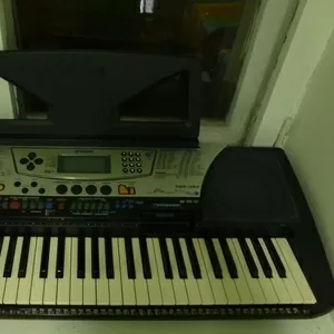 Продаётся синтезатор YAMAHA PSR 340 