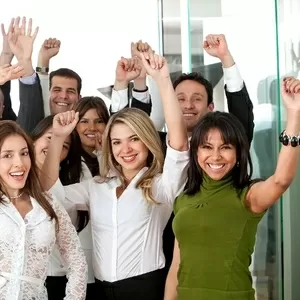 Набор молодых сотрудников в крупную компанию.