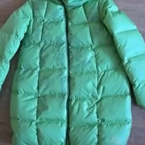 Зимняя куртка на пуху