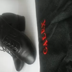 Продам бальные туфли для мальчика. 