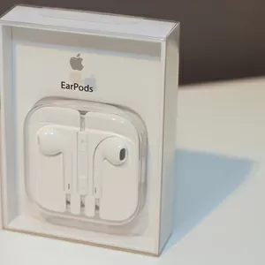 Продам наушники Айфон Earpods