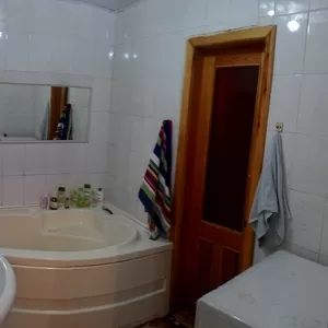 Продам квартиру 3-х комнатную