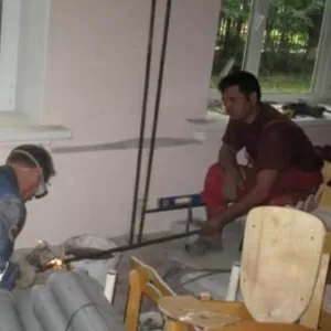 Ищу работу помощником сварщика