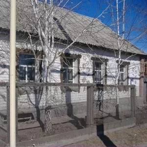 Продам  кирпичный дом в центре города  из 3-х комнат за 15 000 000 тнг