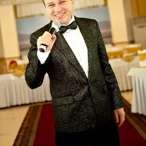 Ведущий,  тамада,  шоумен Алексей Кожемякин из Алматы.