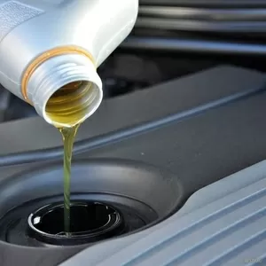 Замена масла в грузовых на СТО ЕLF