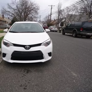 Toyota Corolla LE 2014 model.