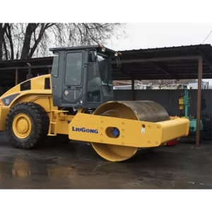 Каток грунтовый 16 тн