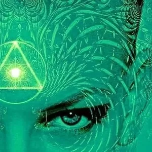 Ясновидящая !Проводит ритуалы, общие практики.