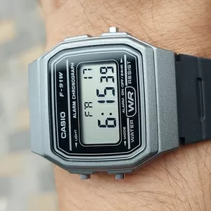 Электронные наручные часы Casio F-91. Винтажные. Оригинал. Монтана.