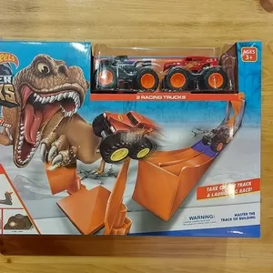 Трек Hot wheels Monster Trucks. T-Rex Track. Атака динозавра. Хот вилс