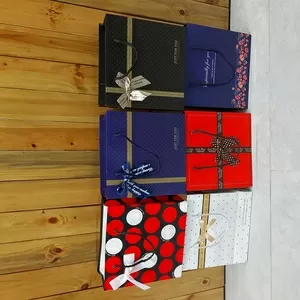 Подарочный картонный пакет 20x20x8 см. Упаковка для подарка. Пакеты.