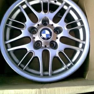 комплект зимней резины с дисками R16 на BMW 